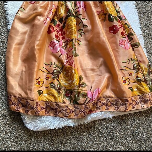 Forever 21 Floral Dress Size Small - Picture 7 of 9